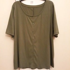 Lane Bryant Womens Plus Size Blouse Green Top W/Button Accent Ribbed Fabric Soft